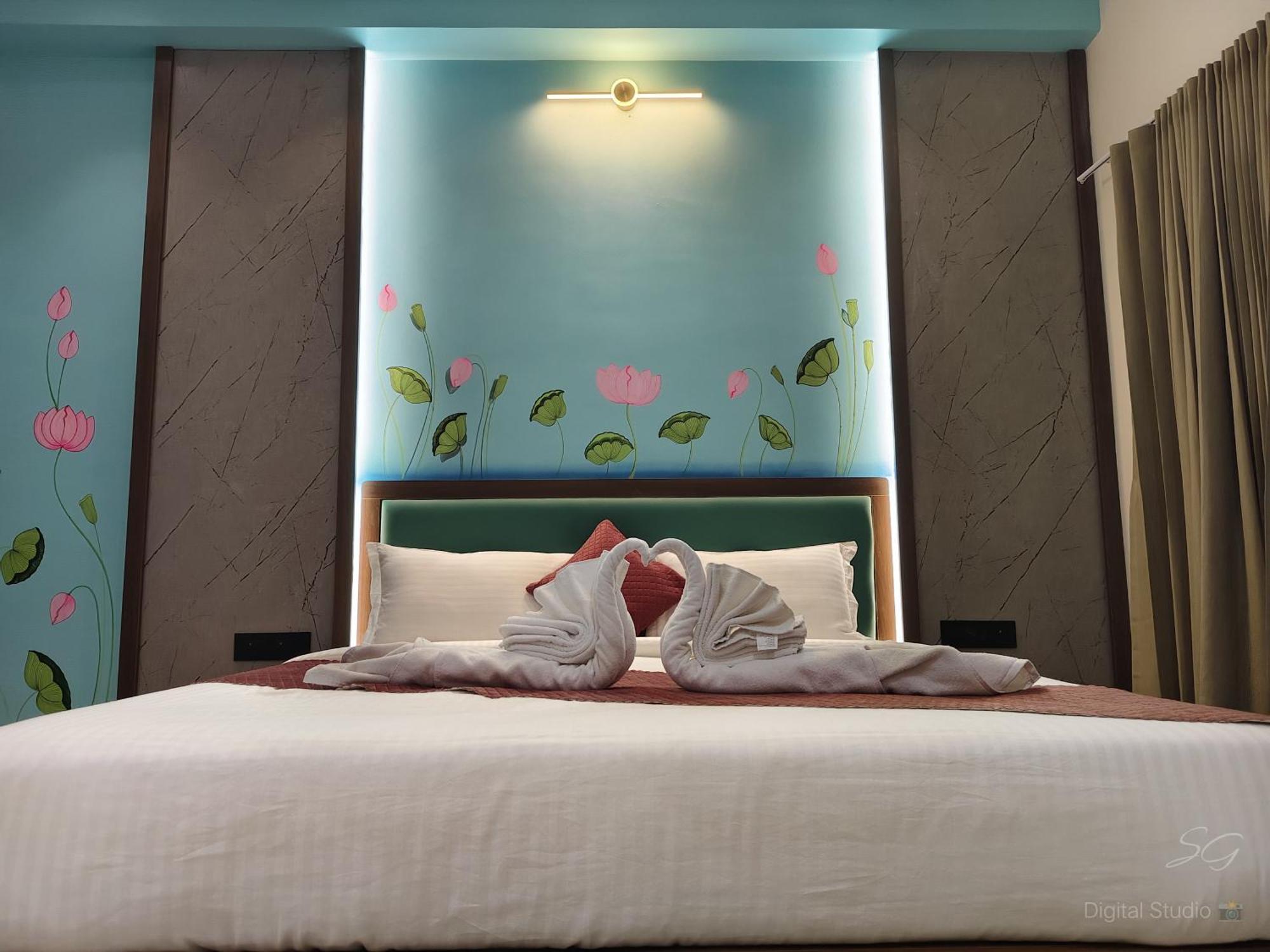 Shree Jalaram Resort Kodāe エクステリア 写真